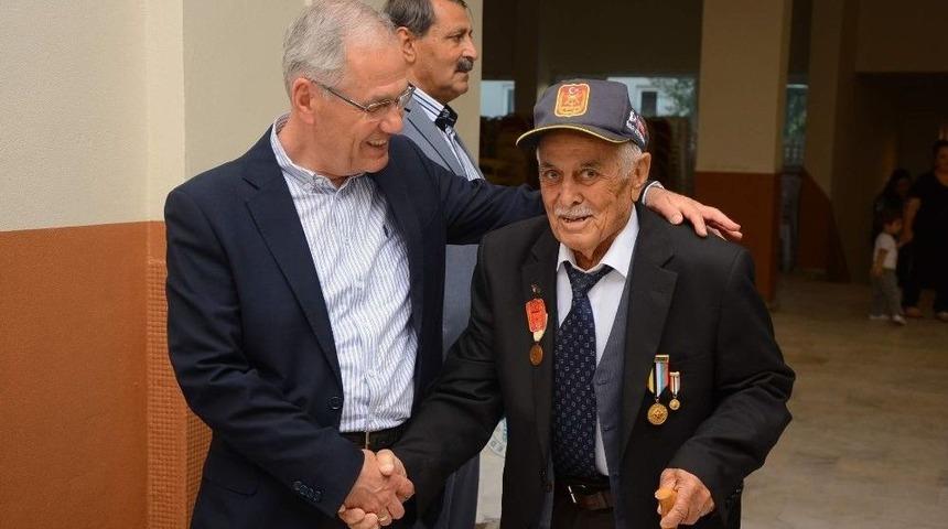 Başkan Acar&rsquo;dan Gazi Ve Şehit Yakınlarına İftar Yemeği