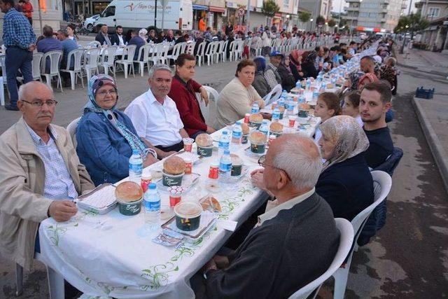 İpsala’da Cadde İftarları Devam Ediyor