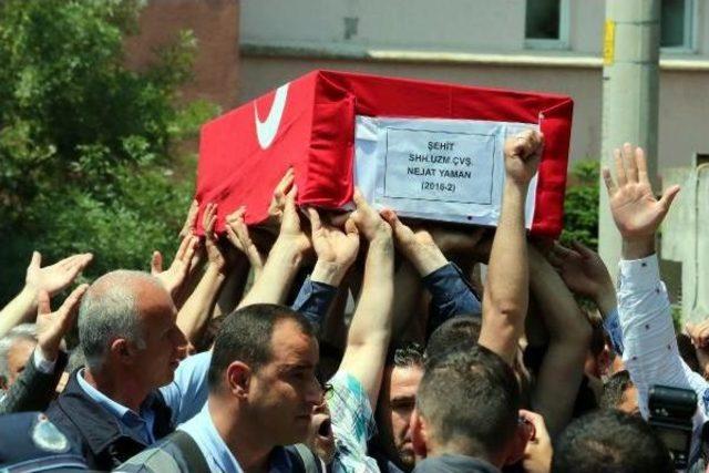 Şehit Annesi: Aslan Gibi Gönderiyorum Seni Oğlum (2)