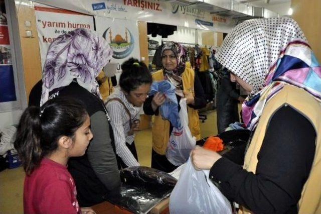 Gaziantep'te 10 Bin Çocuğa Kıyafet Yardımı