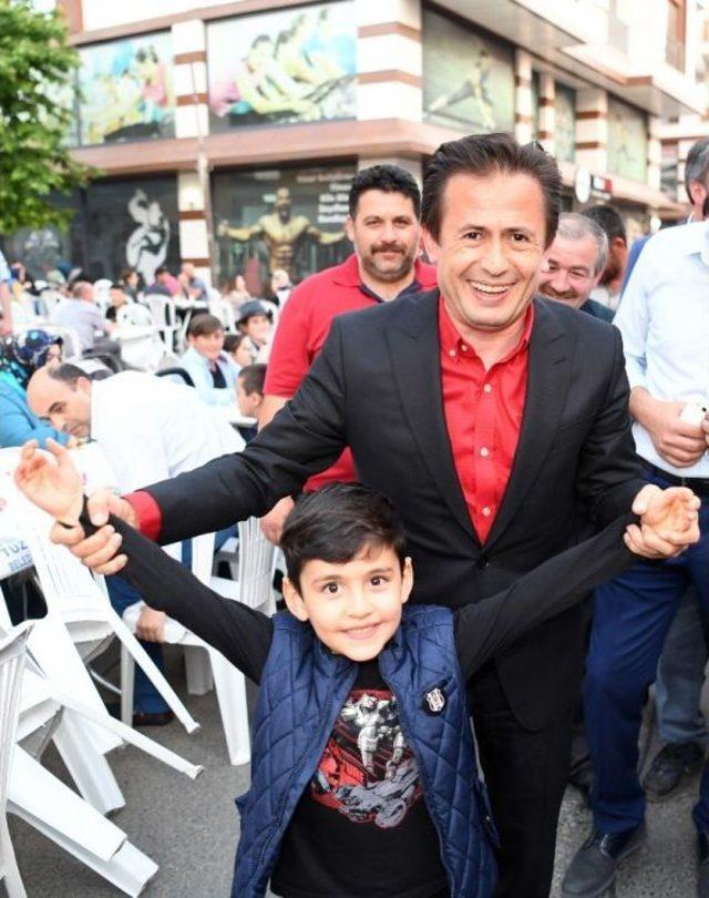 Başkan Dr. Şadi Yazıcı: “eskiden Tuzlalı Dışarı Giderdi, Şimdi Herkes Tuzla’ya Geliyor” 3