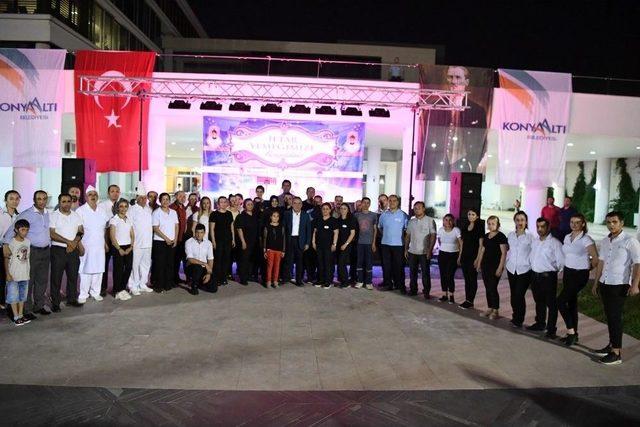 Başkan B&ouml;cek Personeliyle İftar Yaptı 2