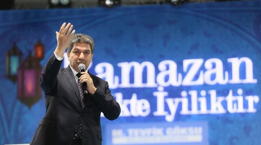 Mahmud Ustaosmanoğlu Hocaefendi Esenler&rsquo;de Anlatıldı