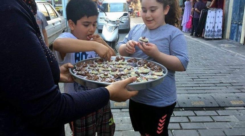 Belediyeden Oru&ccedil; Tutan &Ccedil;ocuklara Destek