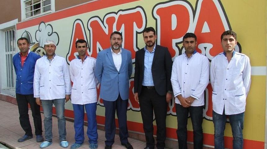 Başkan Bayram&rsquo;dan Van&rsquo;a İki M&uuml;jde