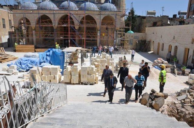 Tekye Camii Ve Canpolat Paşa Konağında Restorasyon Çalışmaları Devam Ediyor