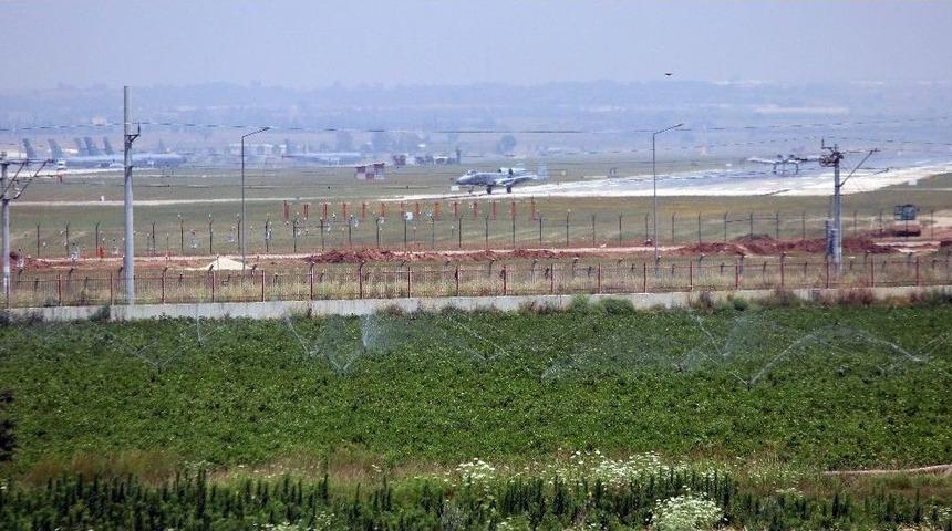 Almanya&rsquo;nın &Ccedil;ekilme Kararı Aldığı İncirlik &Uuml;ss&uuml;&rsquo;nde Sessizlik S&uuml;r&uuml;yor