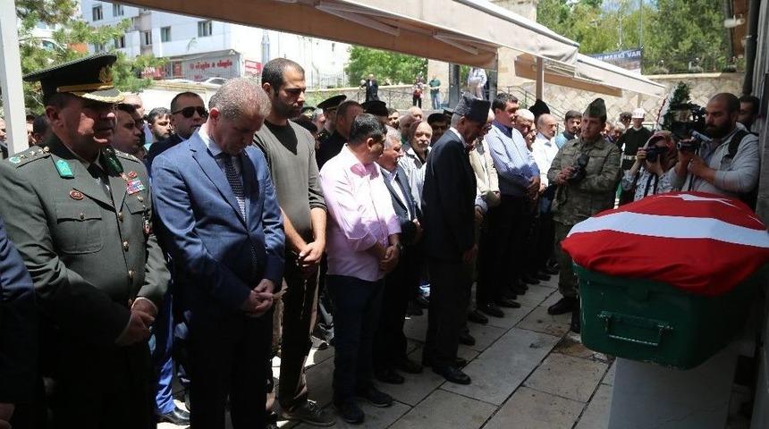 Kıbrıs Gazisi Askeri T&ouml;renle Toprağa Verildi