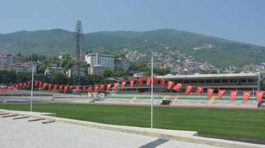 Bursa Atatürk Stadyumu’Nun Tarihi Tribününün Yıkılacağı Iddiasına Tepki