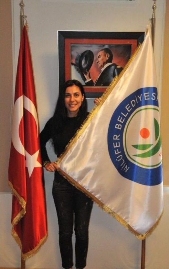 Nilüfer’den Çifte İmza