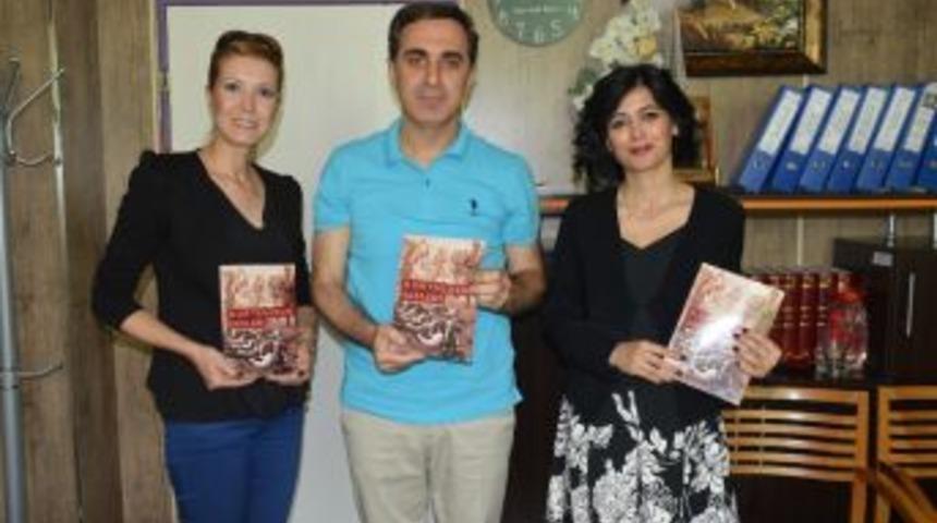 &Ouml;ğretmenler Askerlerin Ağzından Annelerine Mektup Yazdı