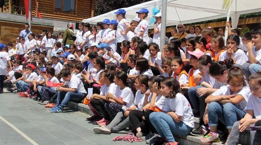 Geleneksel &Ccedil;ocuk Oyunları Tekrar Canlanıyor