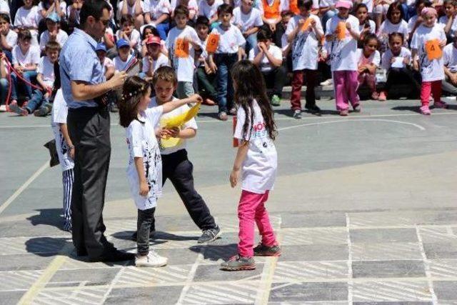 Çocukları Bilgisayar Bağımlılığından Kurtarmak Için 'geleneksel Oyunlar' Projesi