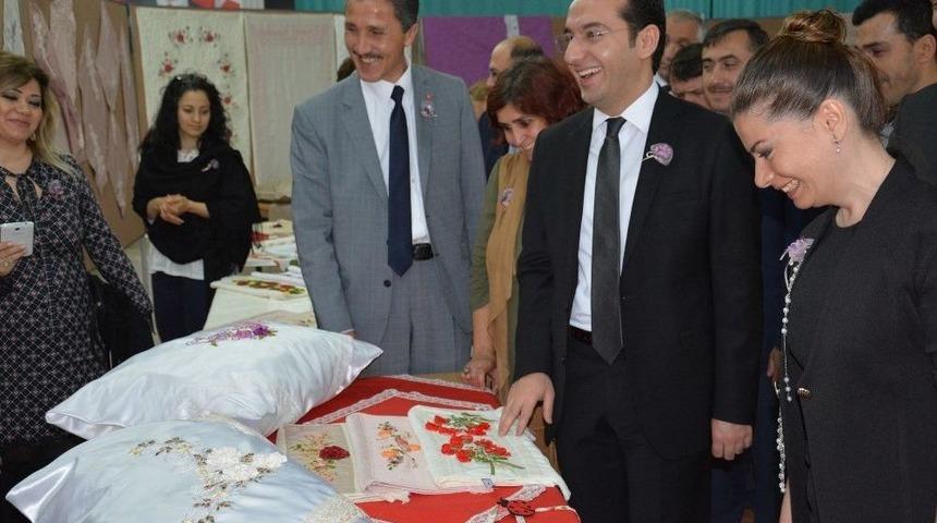 Kabad&uuml;z&rsquo;de Yıl Sonu Sergisi