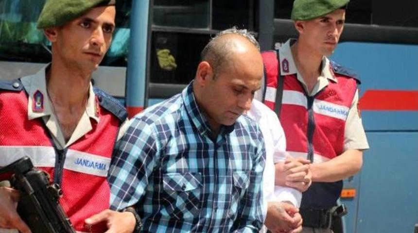 Kız Kardeşine Cinsel Istismardan Yargılanıyor