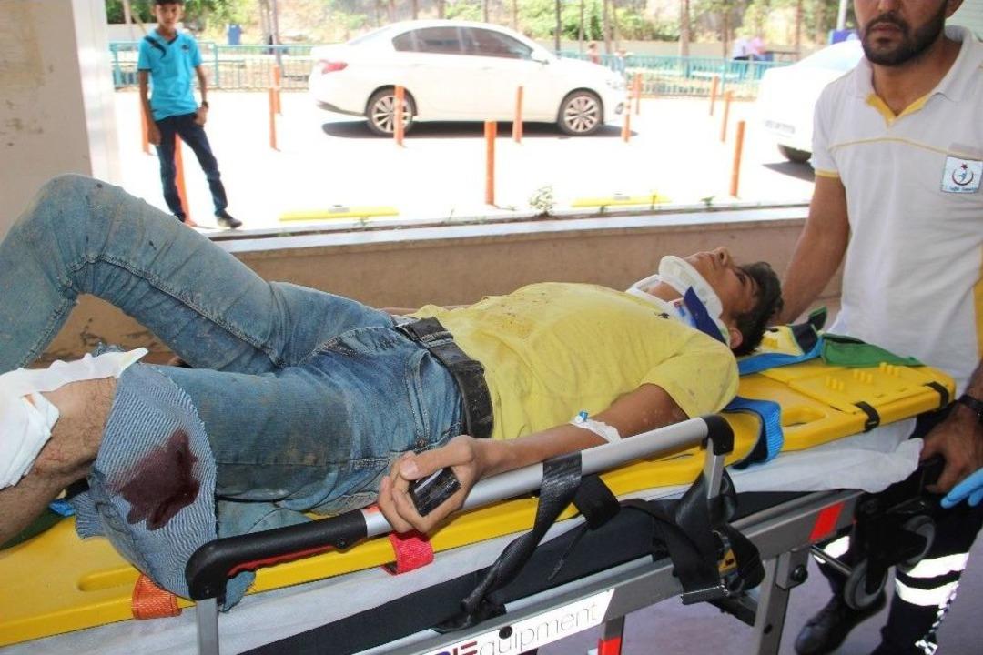 Otomobil Takla Attı: 1&rsquo;i Ağır 2 Yaralı