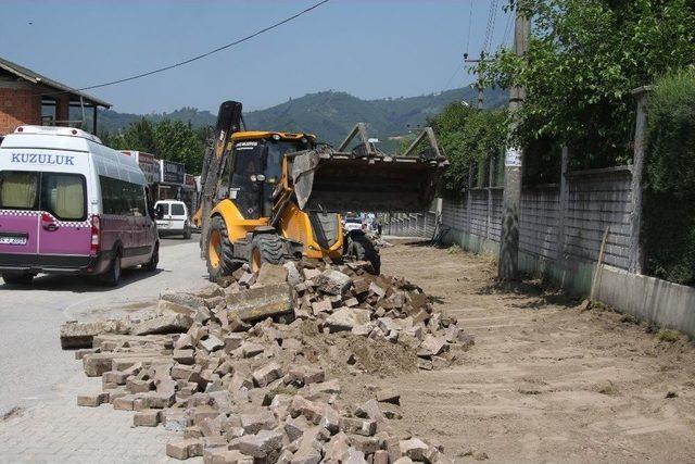 Kuzuluk İhlas Caddesi Baştan Sona Yenileniyor