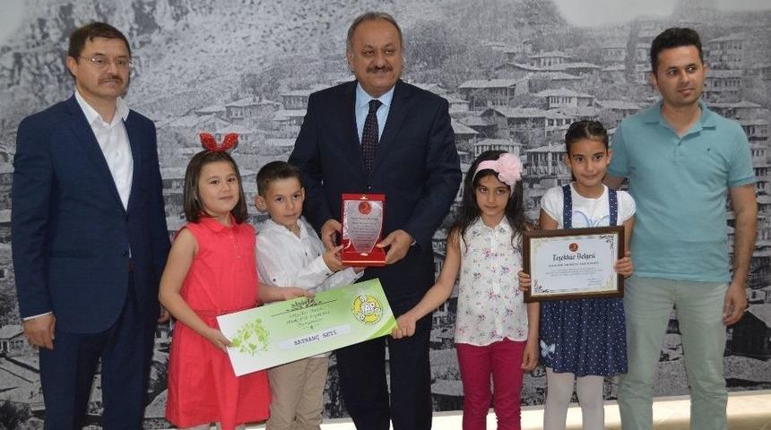 Atık Pil Toplayan Okullara &Ouml;d&uuml;l