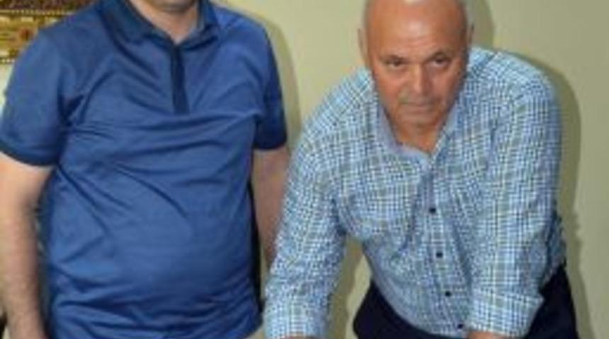 Turgutluspor'da Teknik Direkt&ouml;r &Ouml;zg&uuml;n Kaya Imzayı Attı