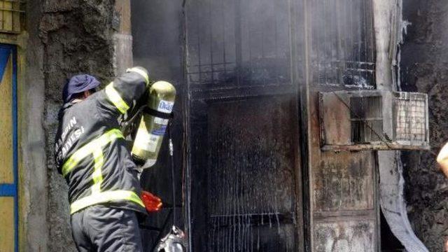 Mardin'de Akaryakıt Tankerinde Patlama: 2 Yaralı