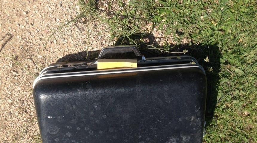 Boş Arazide G&uuml;len&rsquo;in Kitapları Bulundu