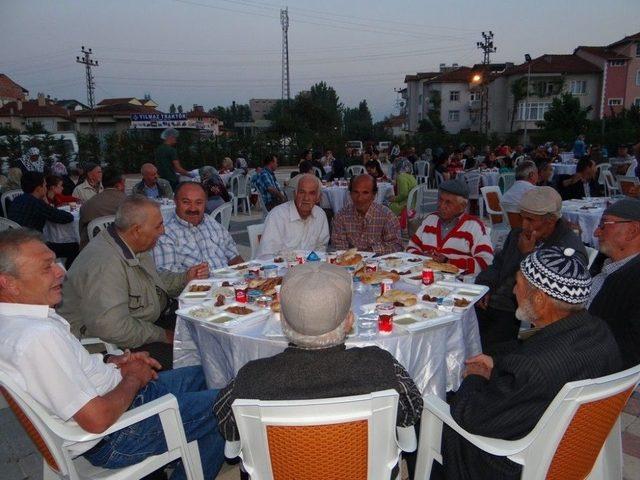 Gölpazarı Kaymakamlığı Tarafından İftar Yemeği