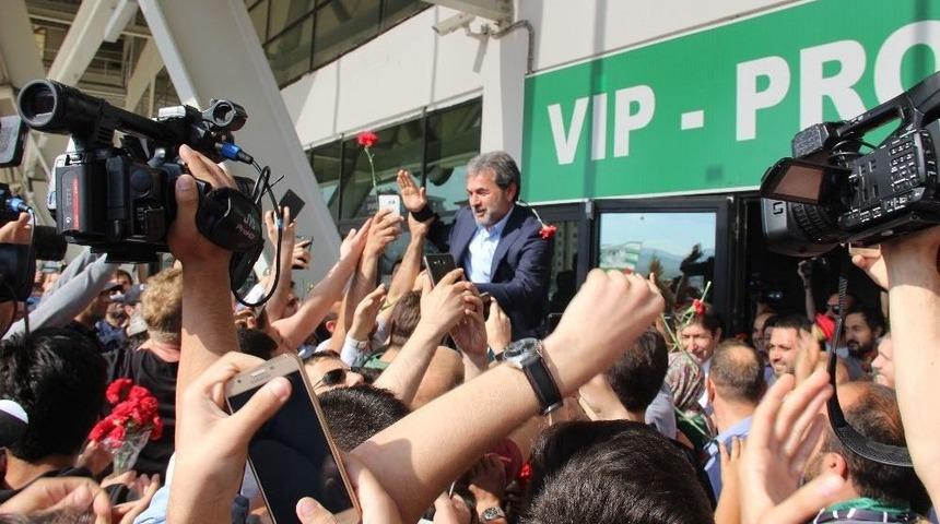 Aykut Kocaman: &ldquo;fenerbah&ccedil;e&rsquo;ye D&ouml;n&uuml;ş&uuml;m&uuml;n Nedeni Yarım Kalan İşlerim Var&rdquo;