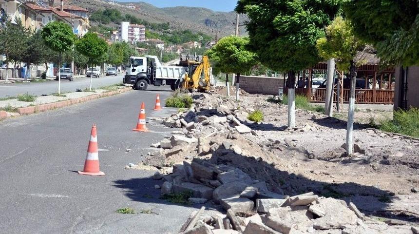 G&uuml;ney Aşağı Mahallesinde Asfaltlama &Ouml;ncesi Hazırlık &Ccedil;alışmaları Devam Ediyor