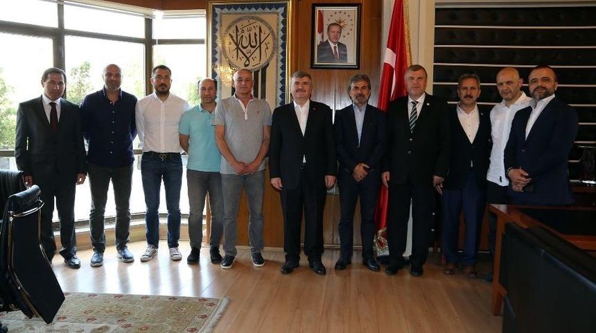 Aykut Kocaman&rsquo;dan Başkan Aky&uuml;rek&rsquo;e Veda Ziyareti
