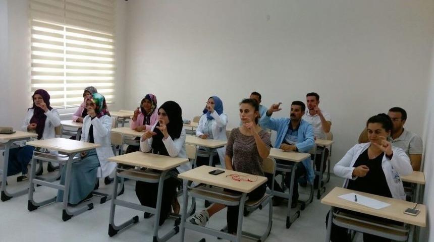 İpekyolu Belediyesinden &lsquo;işaret Dili&rsquo; Kursu