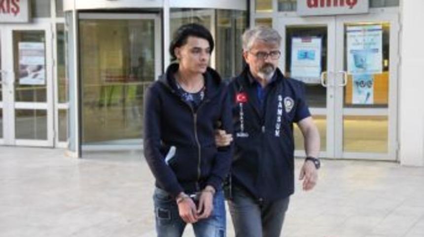 Suriyeli Kadının &Ccedil;antasını Gasp Eden Iraklı Tutuklandı