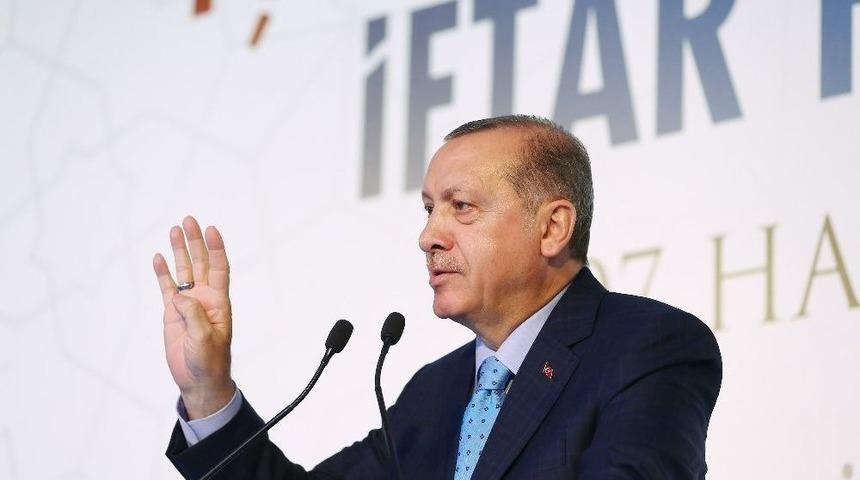 Cumhurbaşkanı Erdoğan&rsquo;dan, Kılı&ccedil;daroğlu&rsquo;na Rabia Eleştirisi