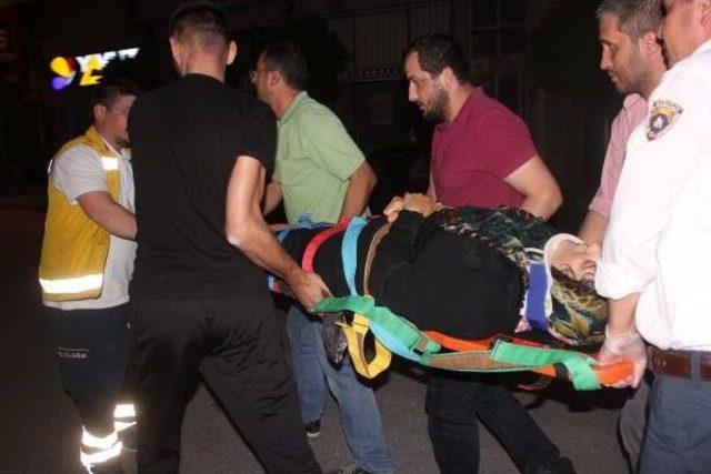 Otomobiller &Ccedil;arpıştı: 9 Yaralı 2