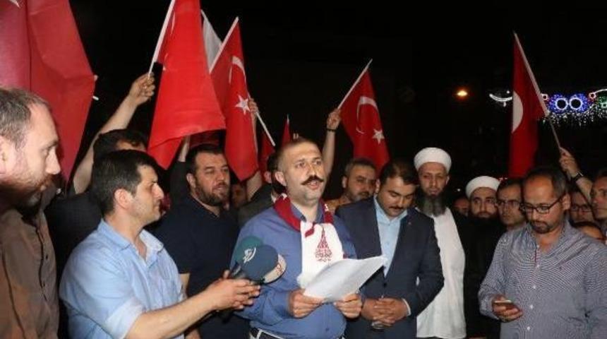 Beyoğlu'nda Katar'a Destek Eylemi