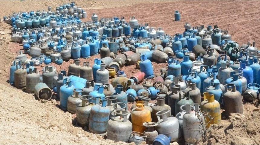 Ağrı&rsquo;da Ka&ccedil;ak T&uuml;p Ve Akaryakıt Operasyonu