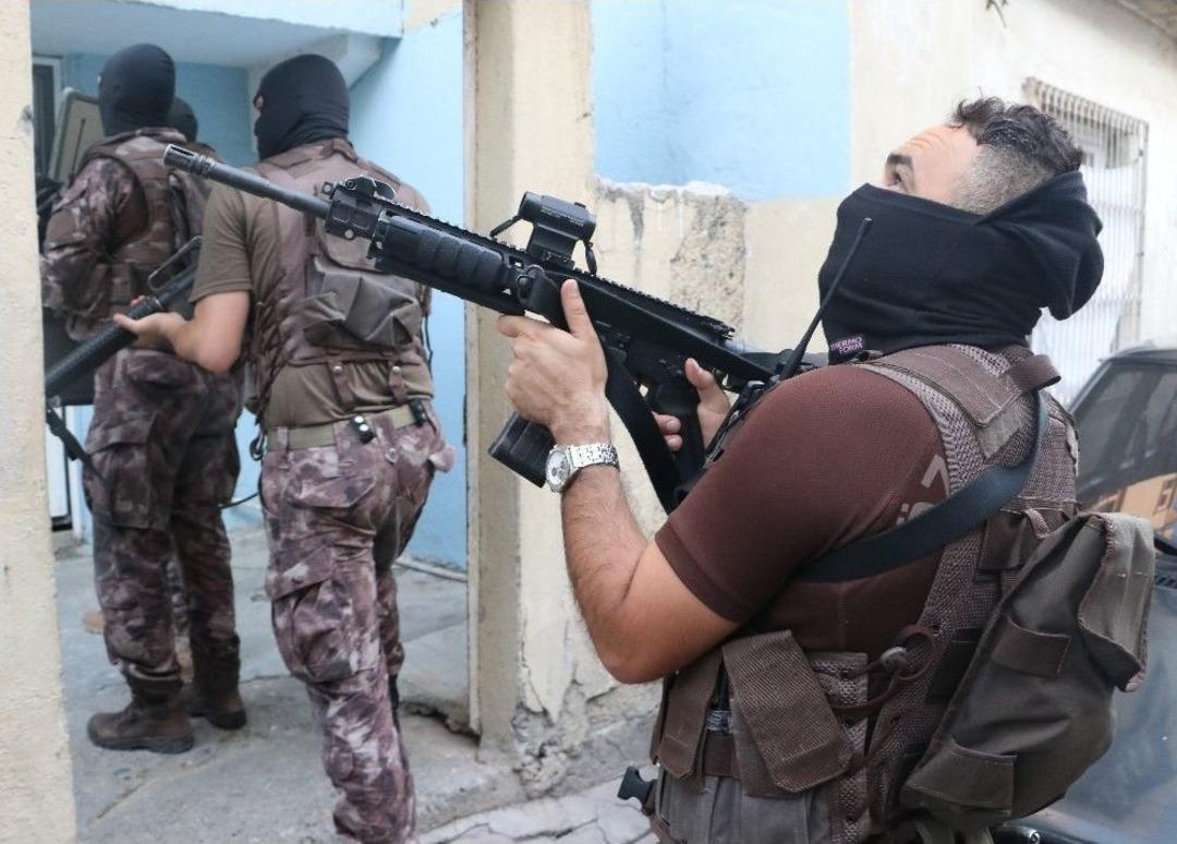 &Ouml;zel Harekattan Aranan H&uuml;k&uuml;ml&uuml;lere Şok Baskın