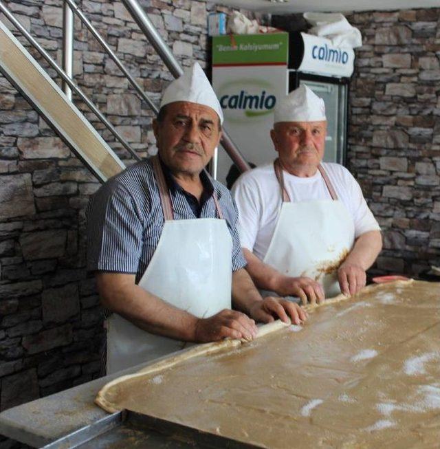 Bu Pide Ramazan&rsquo;da Tok Tutuyor 1