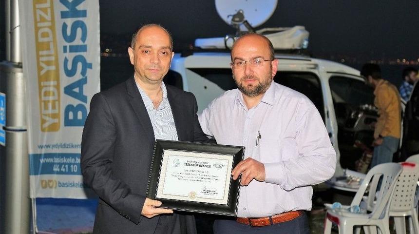 Başkan Ayaz Her Akşam Vatandaşlar İle İftarda Buluşuyor