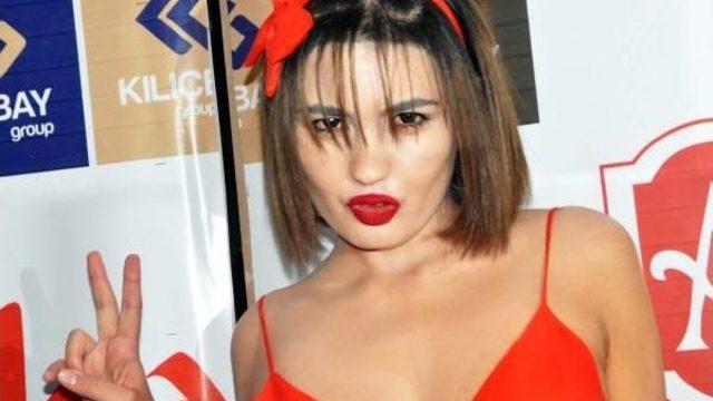 Bahar Candan, Bodrum'da Sahneye Çıktı