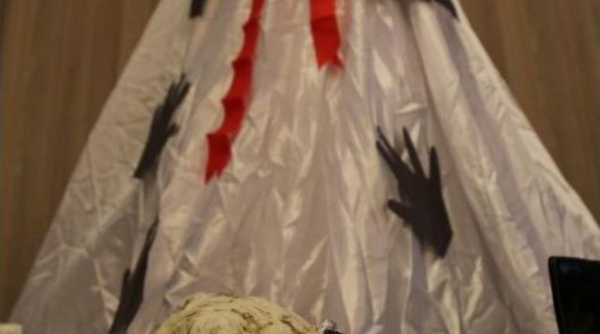 Kursiyerler Çocuk Gelin Ve Şehit Askerleri Eserlerine Yansıttı