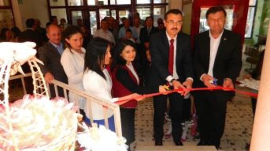 Halk Eğitim Merkezinden Yılsonu Sergisi