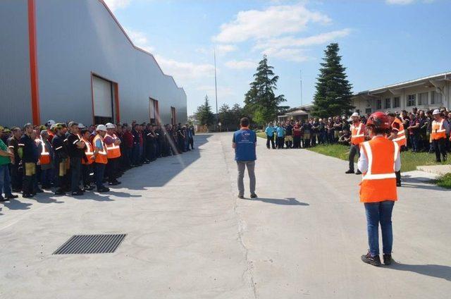 Afad’dan Çorlu’da Afet Bilinci Eğitimi Ve Tatbikat