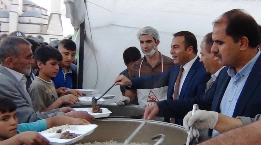 Kaymakam Yaşar Halkla İftarını A&ccedil;tı