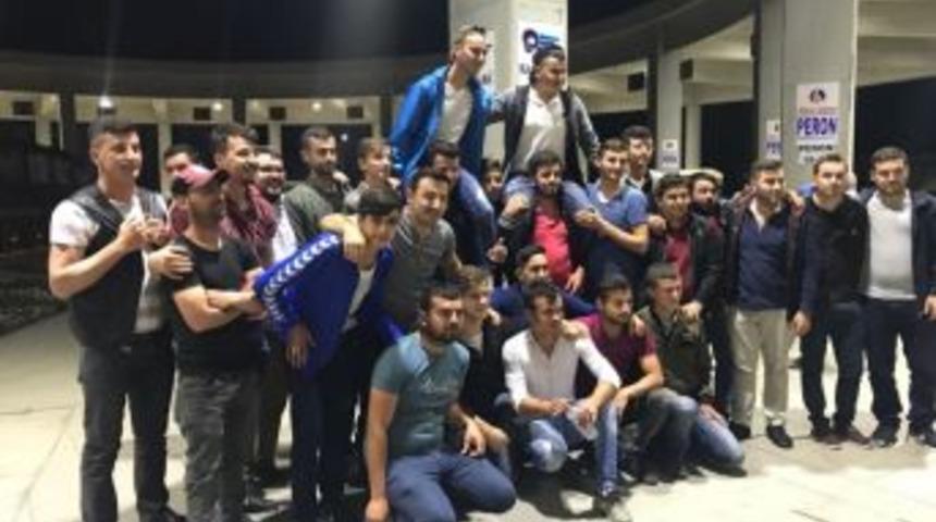 Vatan G&ouml;revine Uğurlandılar