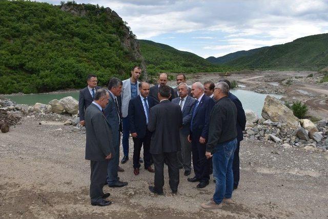 Vali Aktaş Ovacık’ta İncelemelerde Bulundu