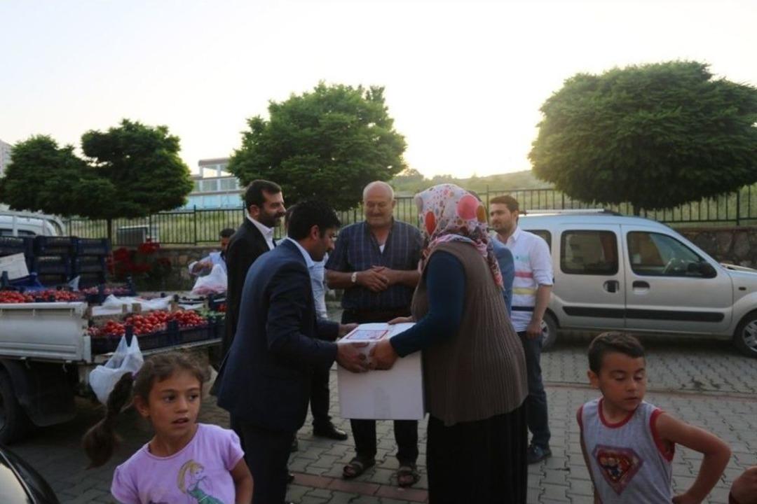 G&uuml;rsu&rsquo;nun Mahallelerinde Ramazan Bereketi Yaşanıyor