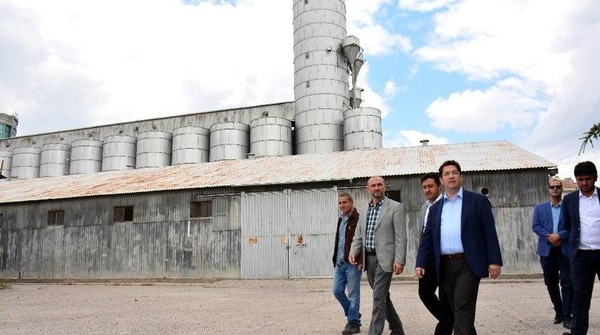 Başkan Yazgı, Sel&ccedil;uklu Park Projesinin Hayata Ge&ccedil;irileceği Alanda İnceleme Yaptı