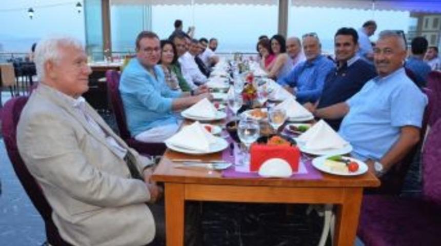 Emd Y&ouml;netimi, Esbaş Ceo&rsquo;su İle İftarda Buluştu