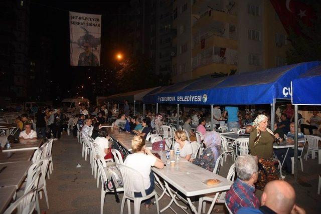 Vali Demirtaş Şehit Pilot İçin Düzenlenen İftara Katıldı