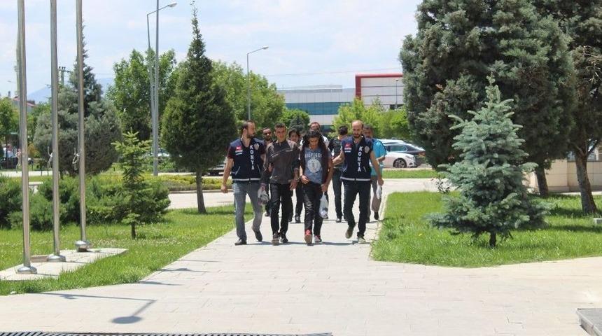 Konya&rsquo;daki Suriyelilerin &rsquo;g&uuml;r&uuml;lt&uuml;&rsquo; Cinayetinde 1 Kişi Tutuklandı